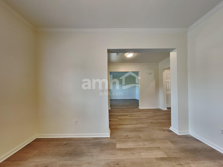 Building Photo - 415 Caperton Way