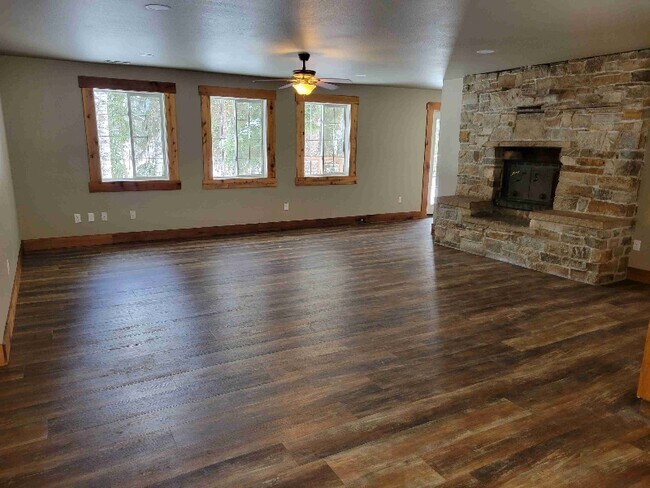 Building Photo - 55 Keenans Wy