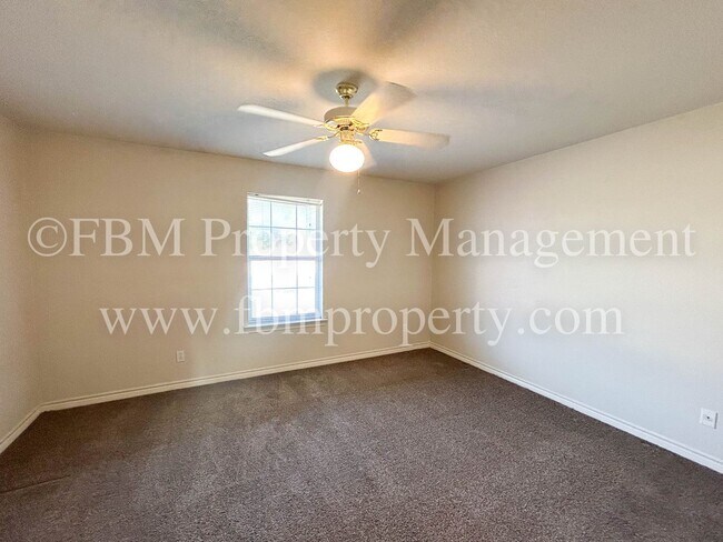 Building Photo - 700 Biloxi Dr