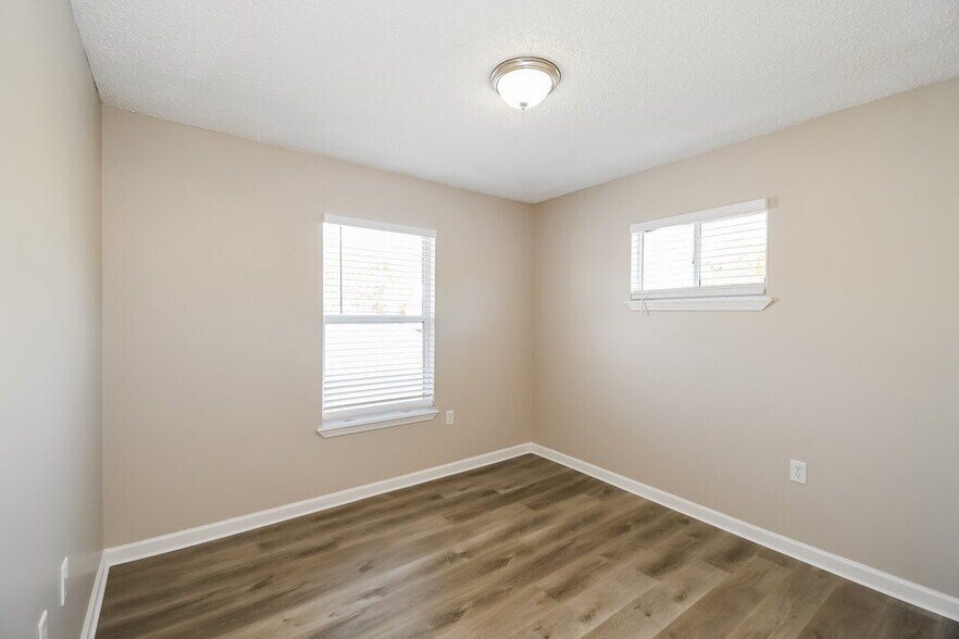 Building Photo - 6740 Newgate Cir E