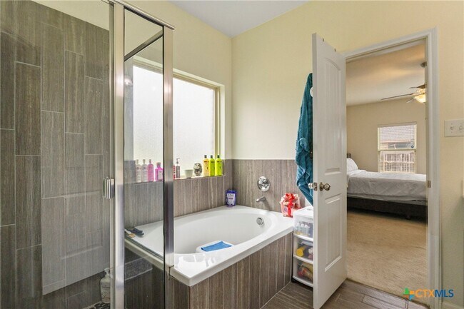 Building Photo - 7608 Melanite Dr