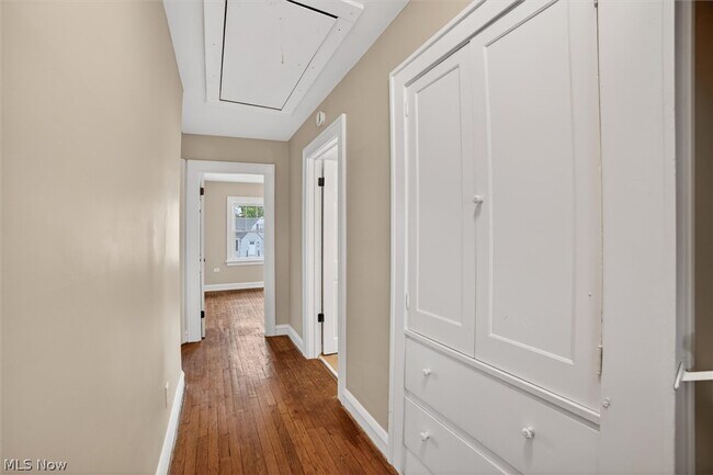 Building Photo - 4874 E 95th St