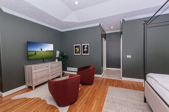 Building Photo - 33 Pinners Ln