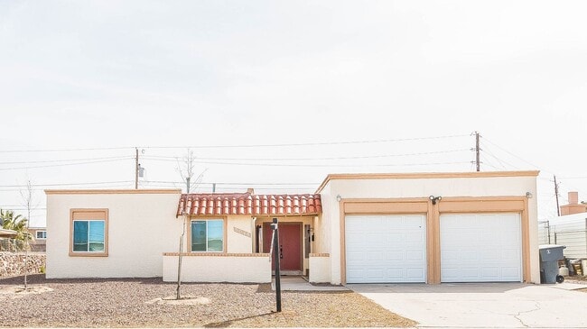 Primary Photo - Charming 3 bedroom, 2 bath in East El Paso!