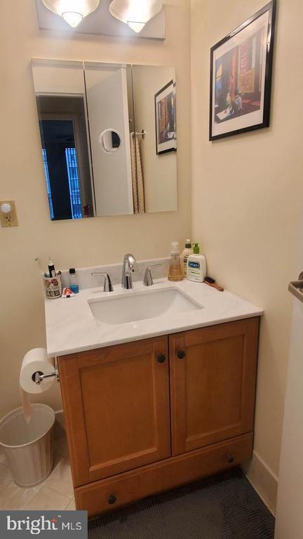 Building Photo - 4141 Henderson Rd