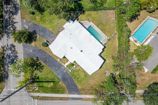 Building Photo - 8145 SW 128th St