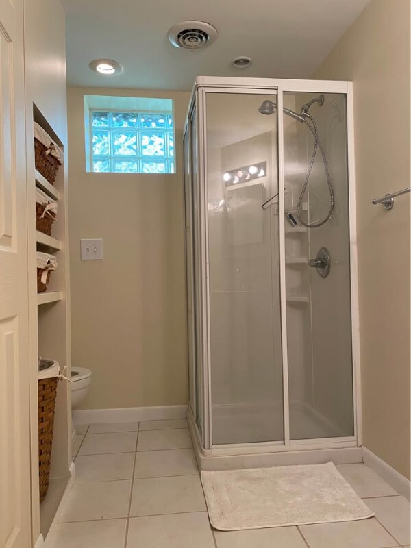 Building Photo - 2432 Burns Ave