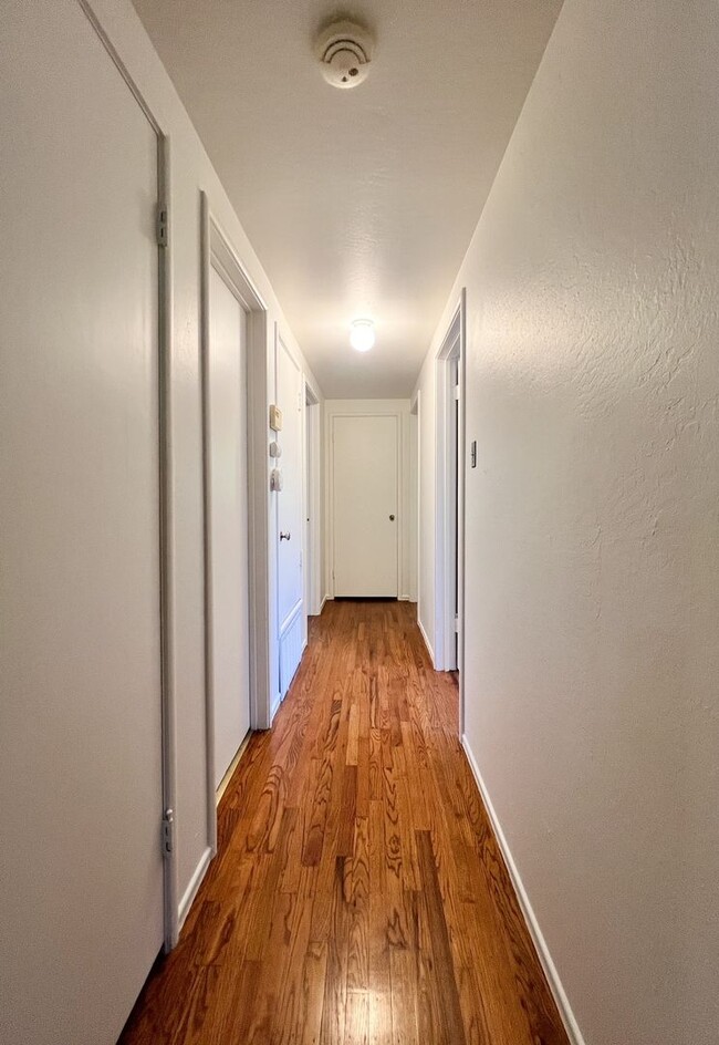 Building Photo - Charming 3-Bedroom Home in Napa’s Sought-A...