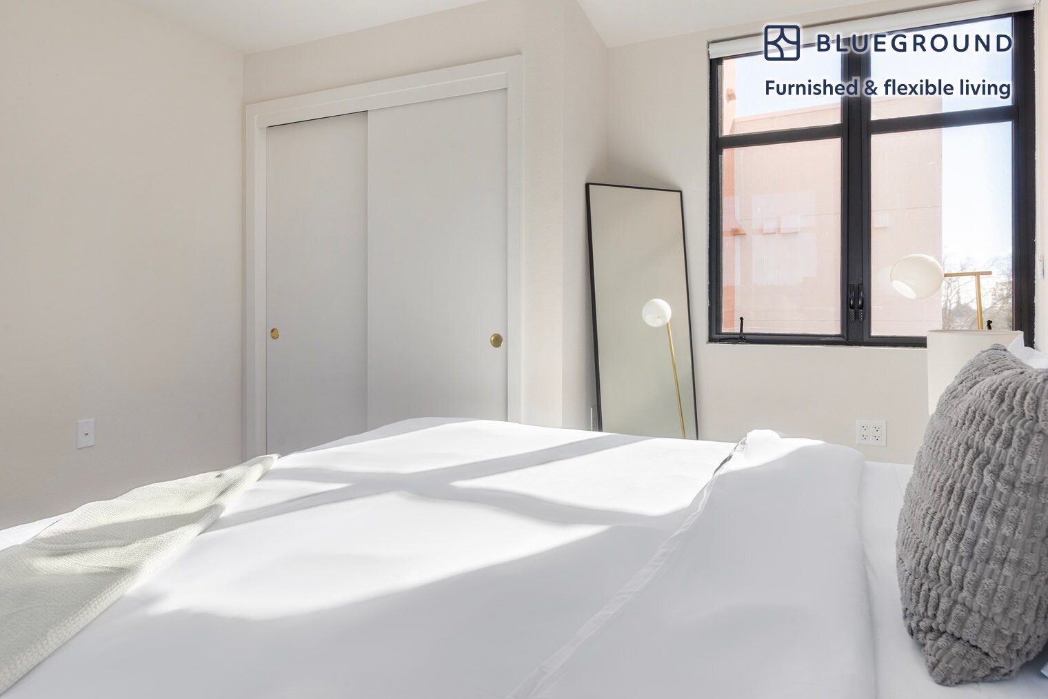 Building Photo - 1698 University Ave