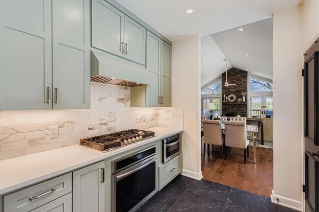 Building Photo - 3605 Fawn Creek Path