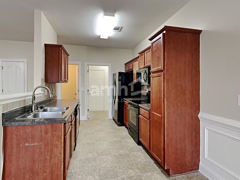Building Photo - 5231 Apple Grove Rd