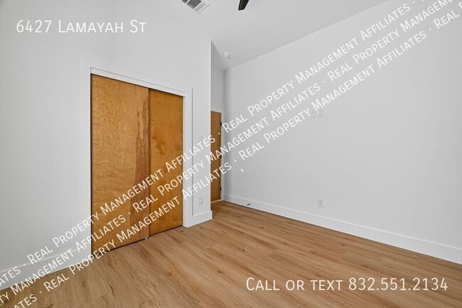 Building Photo - 6427 Lamayah St