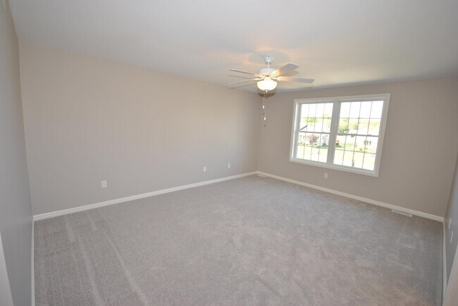 Building Photo - 4792 E Highland Pkwy