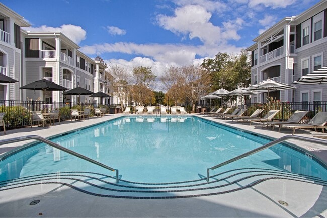 1000 West, Charleston, SC, Swimming Pool - 1000 West