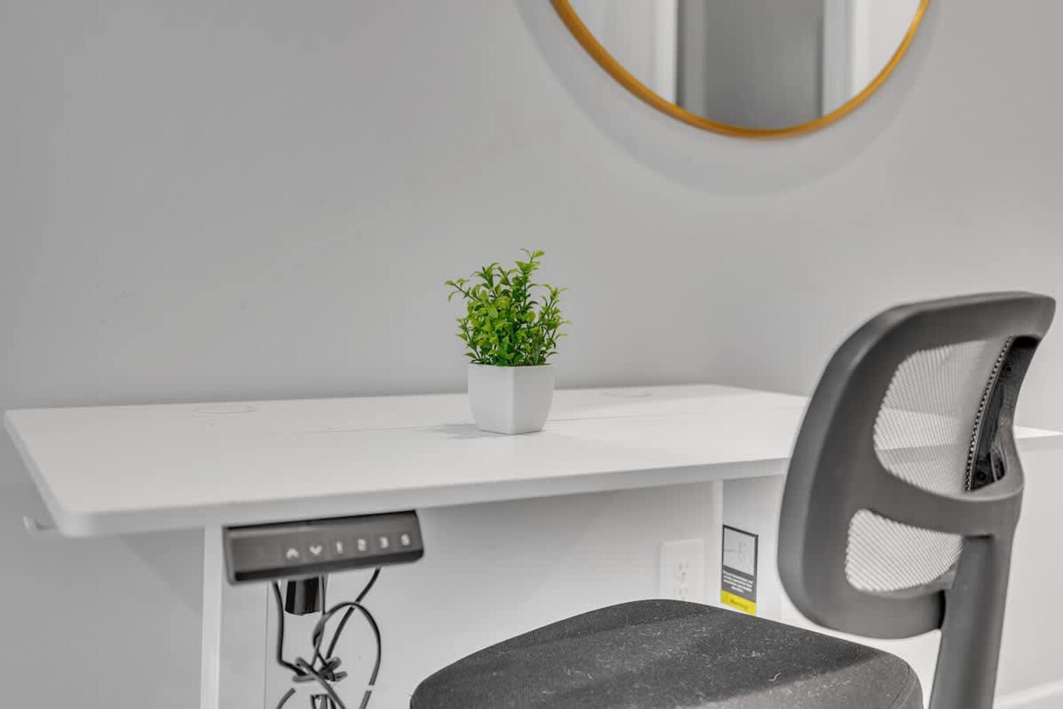 Building Photo - 2800 Saltaire Ave