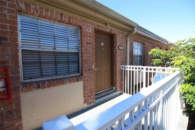 Building Photo - 555 Flemming Way