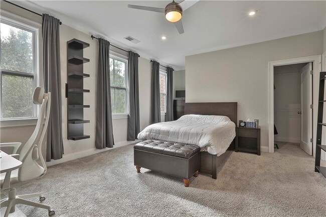 Building Photo - 673 Brennan Dr