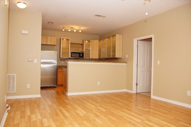 Building Photo - 1260 Duncan Gardens Dr