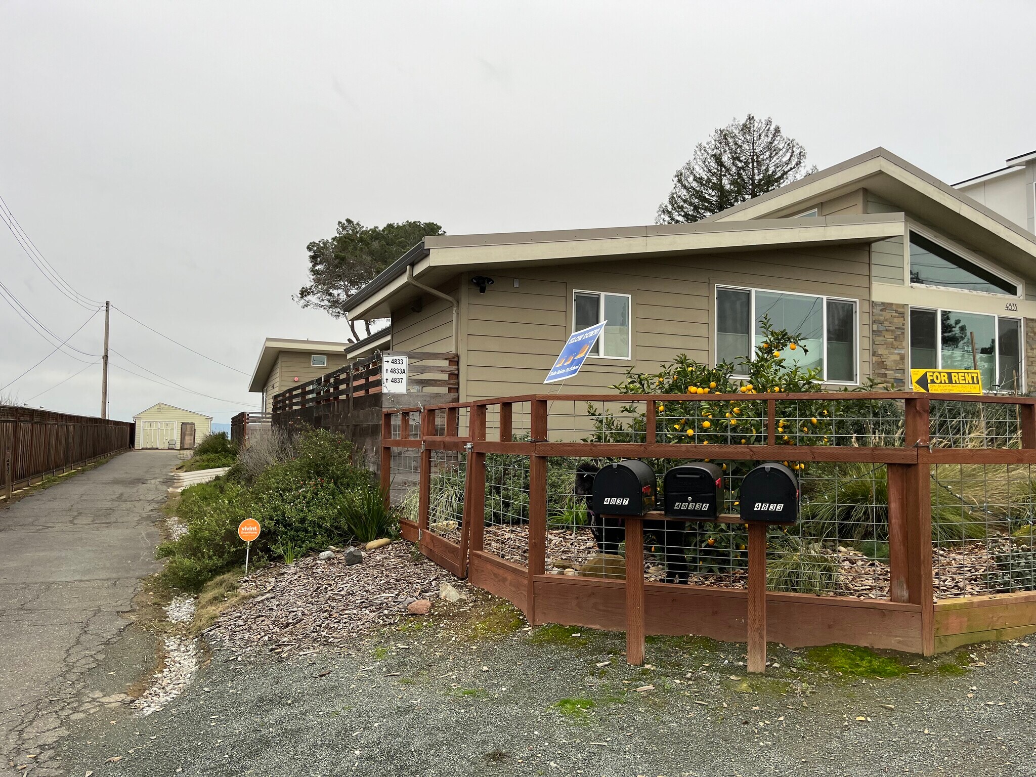 Building Photo - 4833A Proctor Rd