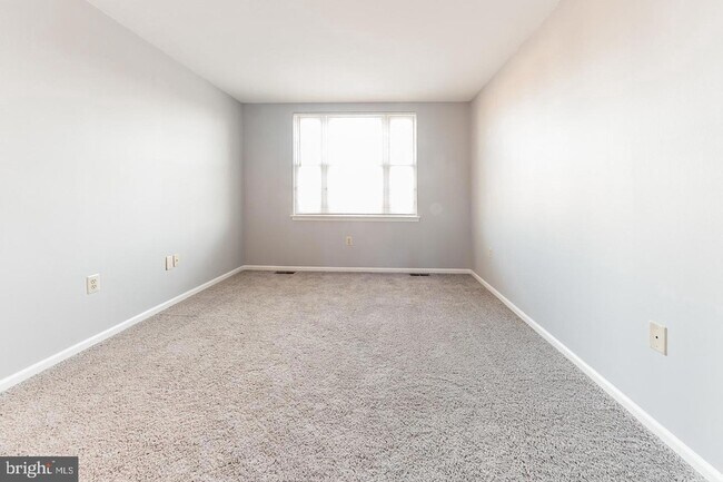 Building Photo - 926 Bentley Ct