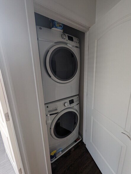 Building Photo - 5615 2nd St NW