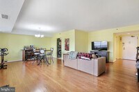 Building Photo - 3713 S George Mason Dr