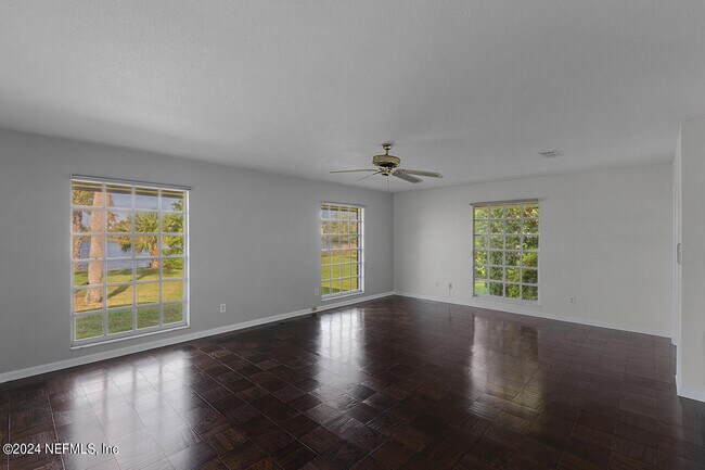 Building Photo - 185 San Juan Dr