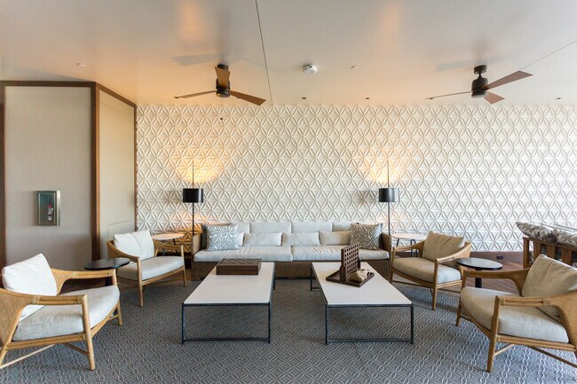 Building Photo - Surround Yourself in Luxury! Symphony Honolulu!