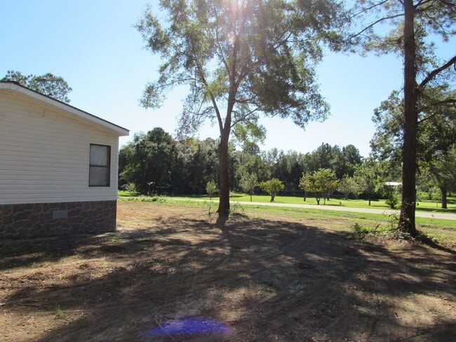 Building Photo - Mobile home in the Clyattville area