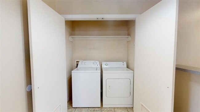 Building Photo - 1141 Oney Hervey Dr