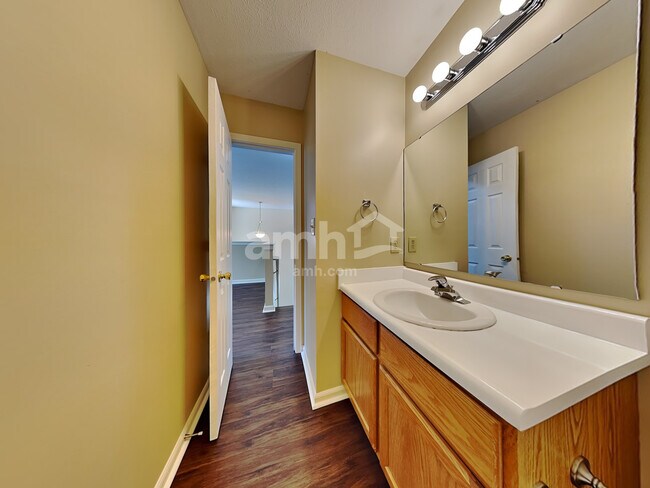 Building Photo - 6880 N Abilene Way