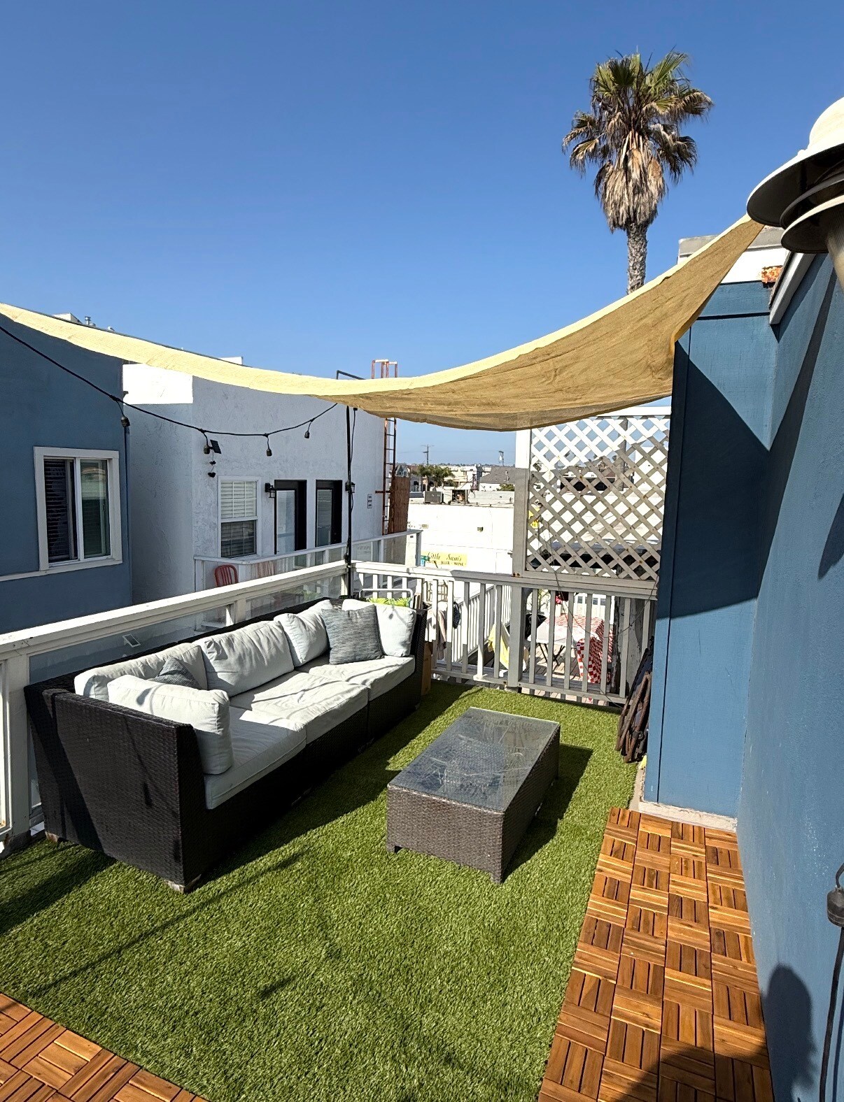 Building Photo - 3747 Strandway