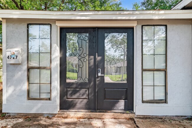 Building Photo - 4727 Arvilla Ln