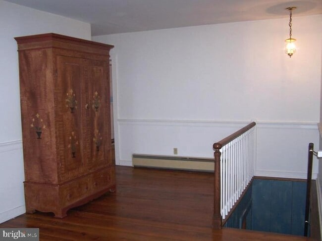 Building Photo - 403 S Braddock St