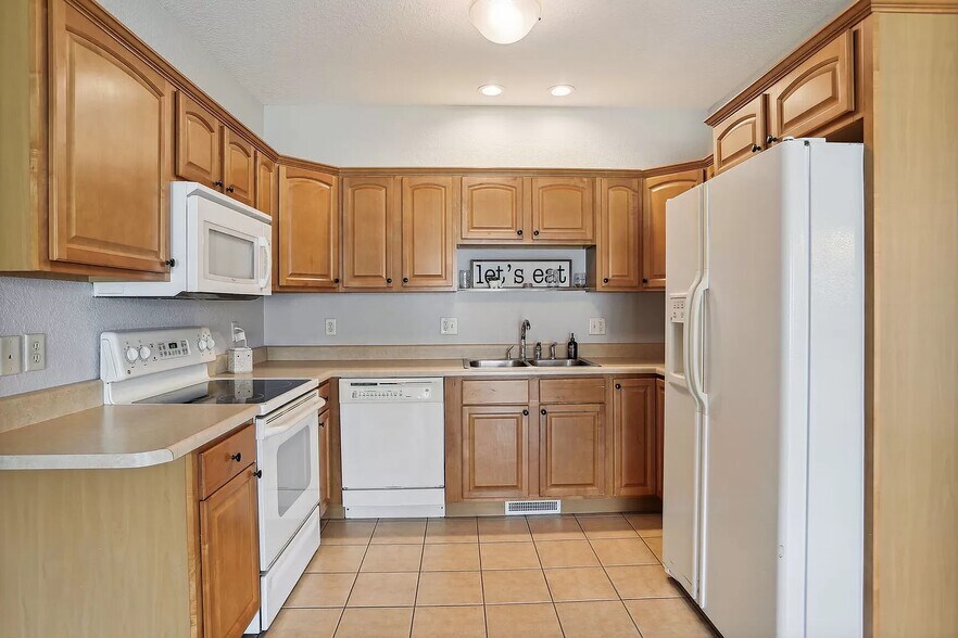 Building Photo - 103 Yorkminster Ln