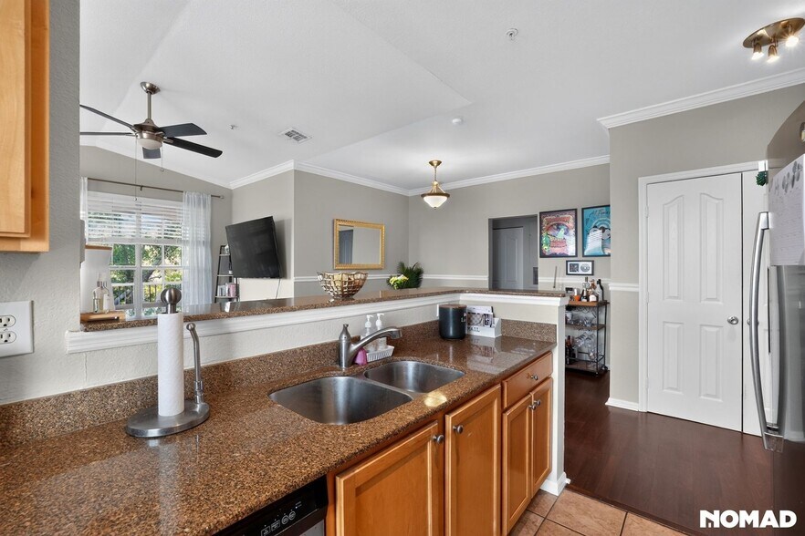 Building Photo - 5000 Culbreath Key Way