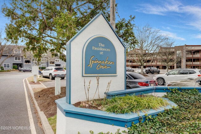 Building Photo - 85 E Water St