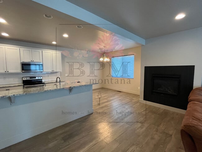 Building Photo - 1093 Abigail Ln