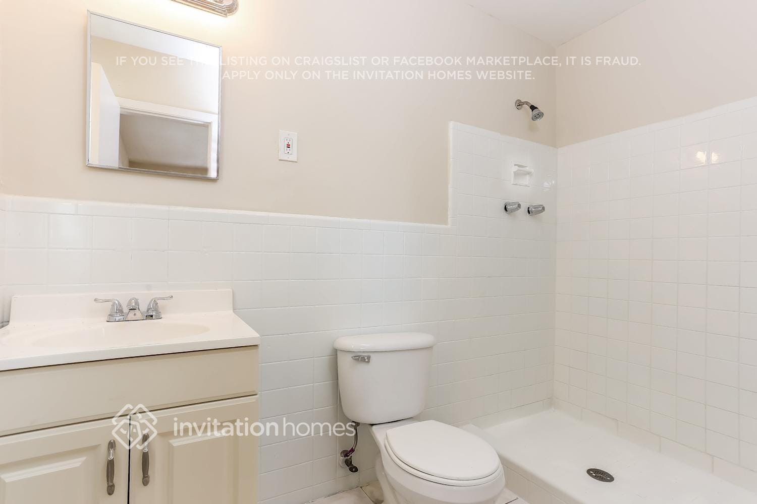 Building Photo - 1270 NW 196th St