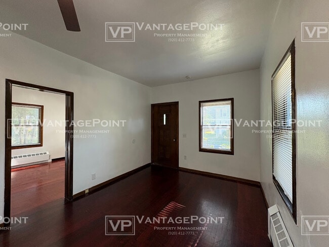 Building Photo - 206 Amory St