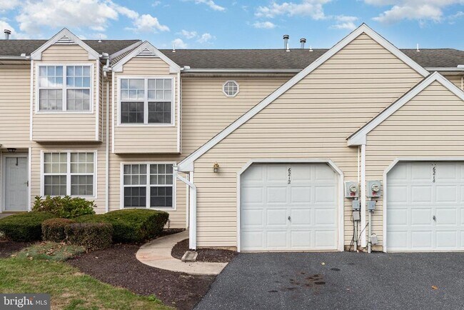 Primary Photo - 6212 Spring Knoll Dr