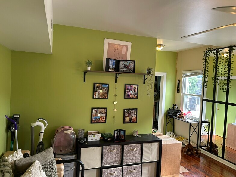Building Photo - 3001 Huntingdon Ave