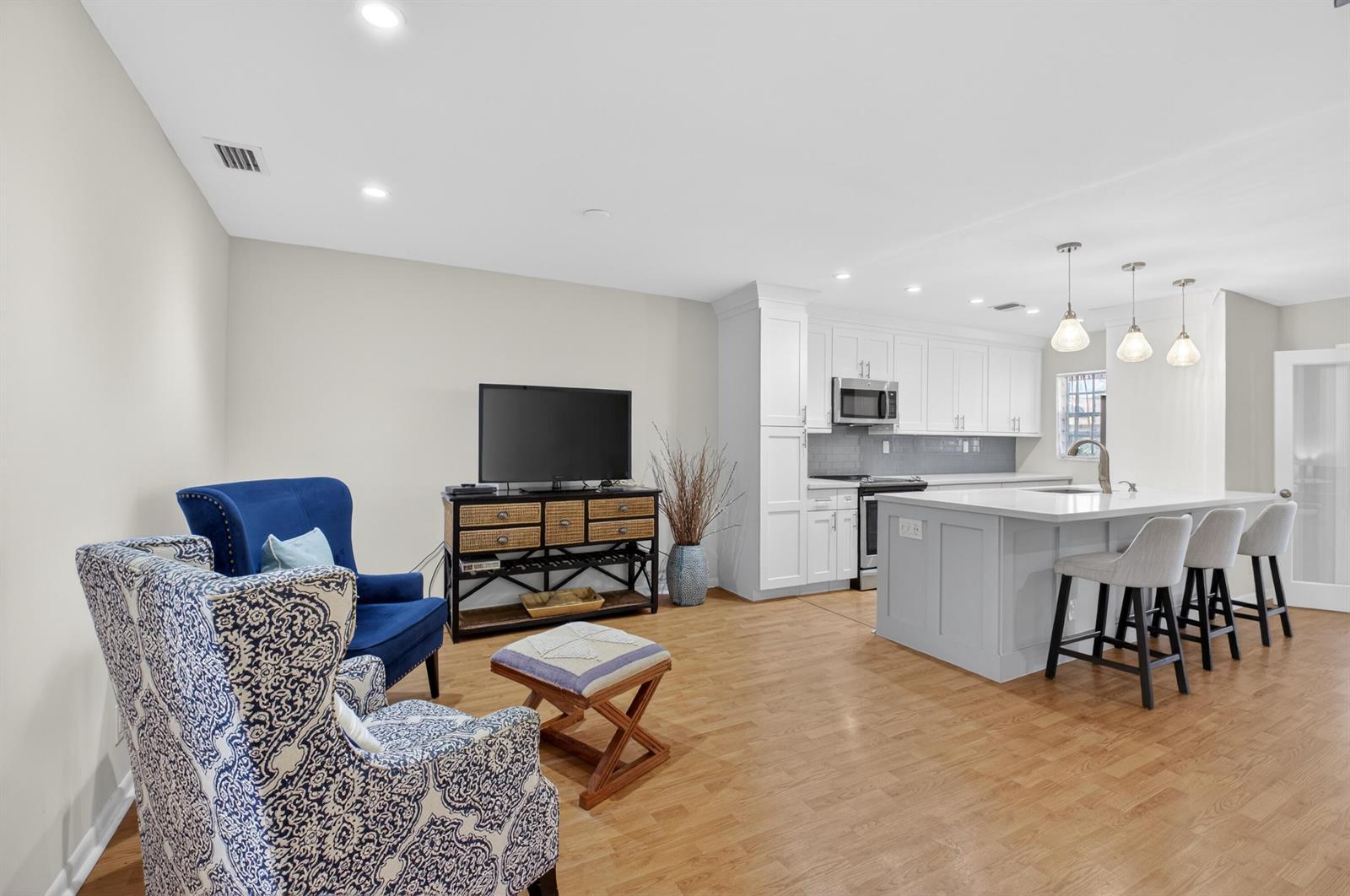 Building Photo - 5280 Nesting Way