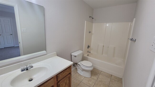 Building Photo - 10420 Royal Tricia Dr