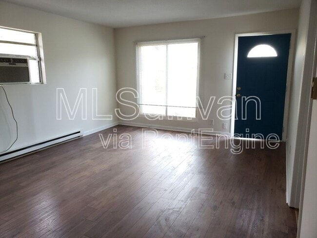 Building Photo - 2421 Dearborn Dr