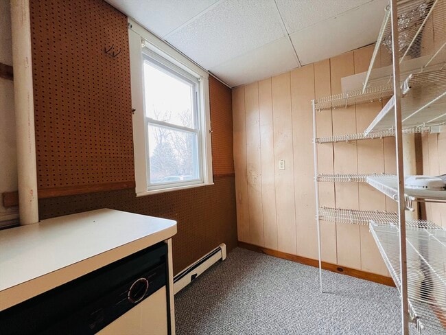 Building Photo - 31 Seaview St