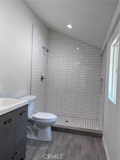 Building Photo - 2111 S Vallecito Dr