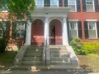 Building Photo - 13 Hudson St