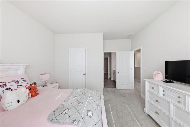 Building Photo - 3939 Alderstone Dr