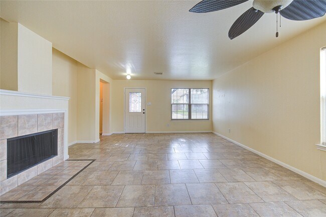 Building Photo - 6422 Mildenhall Ct